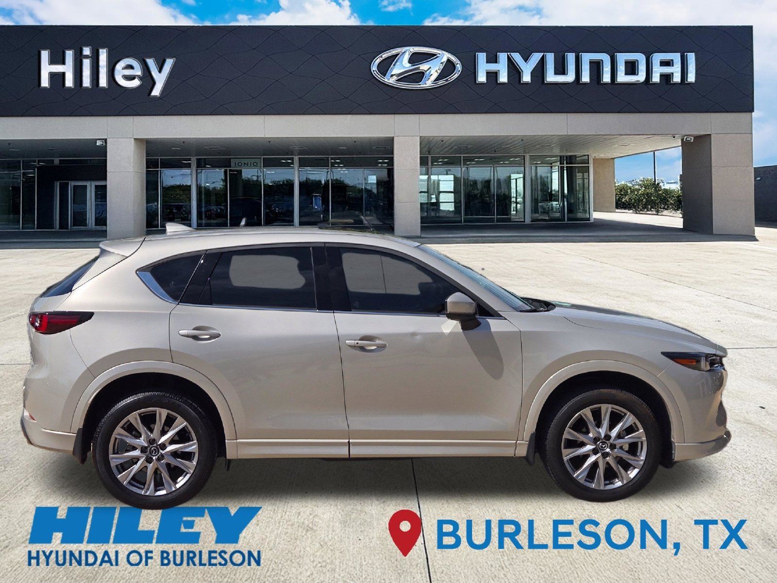 Used 2024 MAZDA CX-5 AWD 2.5 S w/ Premium Plus Pkg image 3