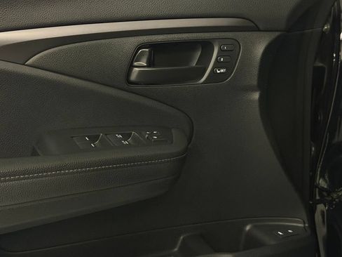 Used 2023 Honda Passport EX-L image 13