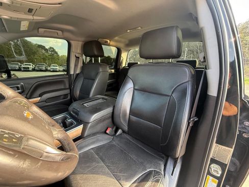 Used 2018 Chevrolet Silverado 3500 LTZ w/ Duramax Plus Package image 16