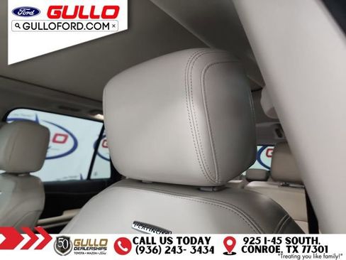 Used 2019 Ford Expedition Platinum image 18