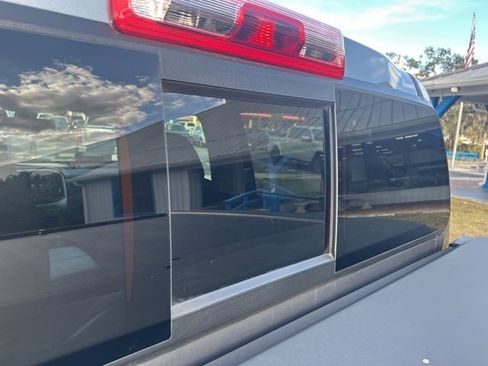 Used 2022 Chevrolet Colorado LT w/ LT Convenience Package image 51