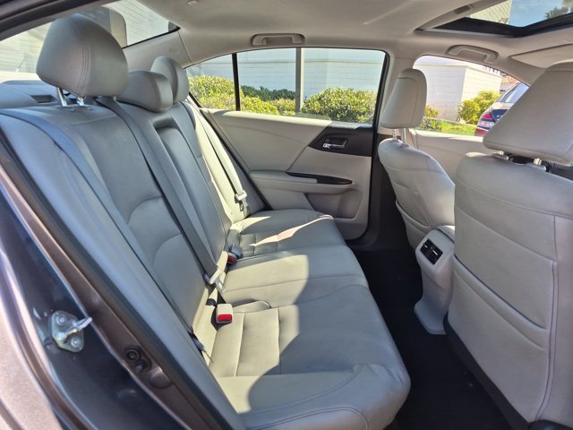 Used 2015 Honda Accord EX-L image 22