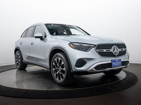 Used 2026 Mercedes-Benz GLC 350e 4MATIC image 2