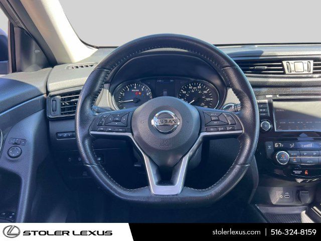 Used 2020 Nissan Rogue SV AWD/4WD image 19
