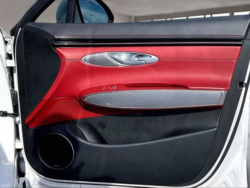 Used 2023 Genesis GV70 2.5T Sport Prestige w/ Sport Prestige Package image 19