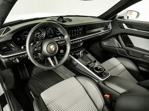 Certified 2024 Porsche 911 Turbo S image 4