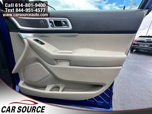 Used 2014 Ford Explorer XLT w/ Equipment Group 202A AWD/4WD image 28