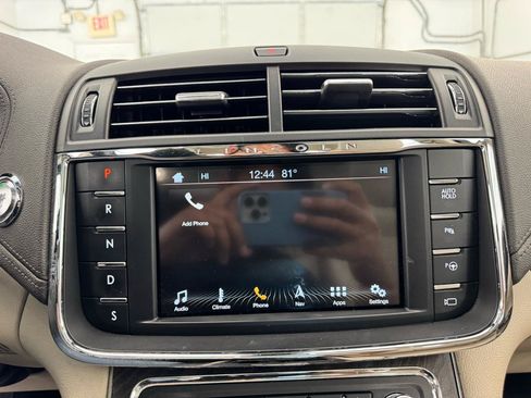 Used 2017 Lincoln Continental Reserve w/ Technology Package AWD/4WD image 34