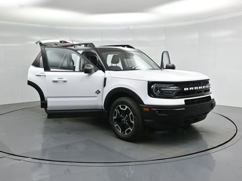 Certified 2022 Ford Bronco Sport Outer Banks w/ Tech Package image 33