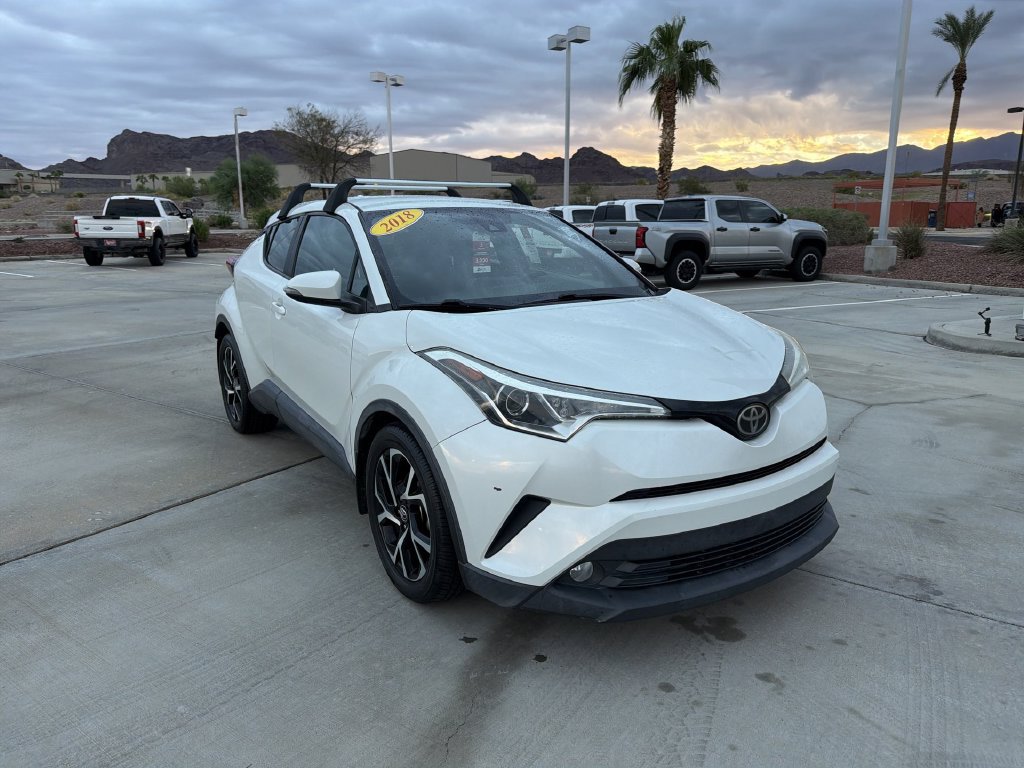 Used 2018 Toyota C-HR XLE FWD image 3