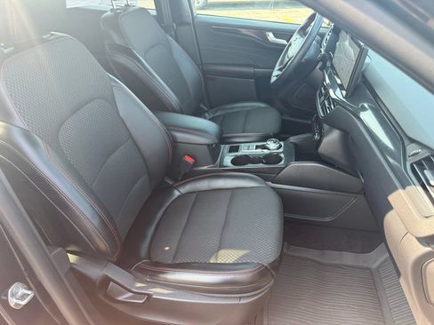 Certified 2023 Ford Escape ST-Line w/ Tech Pack #1 FWD image 16