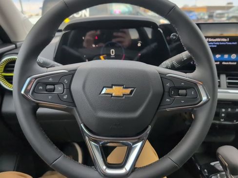 New 2026 Chevrolet Trax LT w/ LT Convenience Package image 12