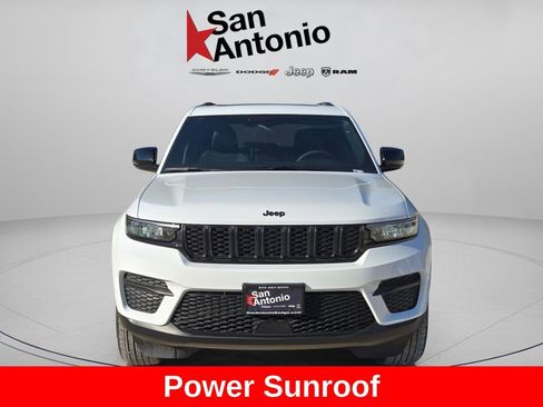 New 2025 Jeep Grand Cherokee Altitude RWD image 3