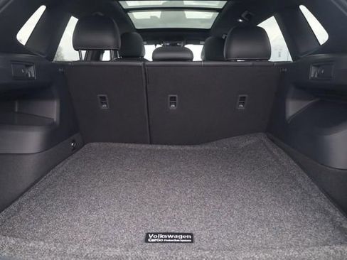 New 2026 Volkswagen Tiguan SE R-Line AWD/4WD image 22