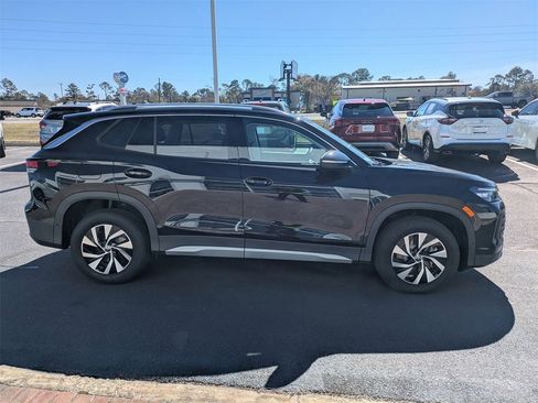 New 2026 Volkswagen Tiguan S image 4