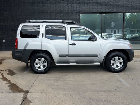 Used 2011 Nissan Xterra S w/ 4X4 Value Package image 6