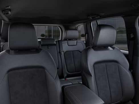 New 2025 Jeep Grand Cherokee Altitude image 52