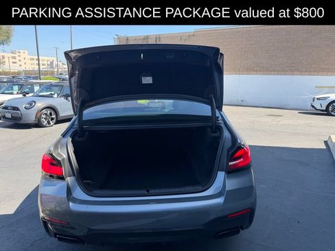 Used 2023 BMW M550i xDrive w/ Dynamic Handling Package AWD/4WD image 10
