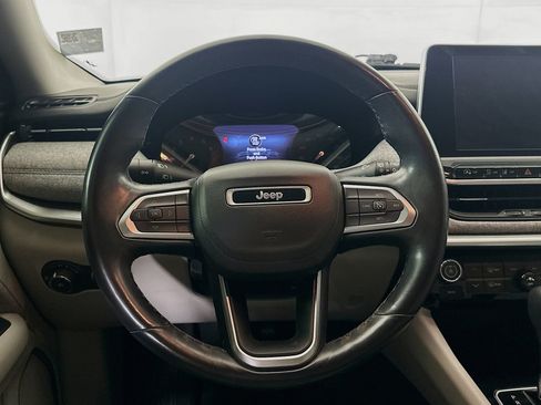 Used 2022 Jeep Compass Latitude w/ Convenience Group FWD image 18
