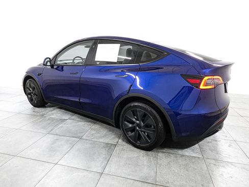 Used 2024 Tesla Model Y Long Range AWD/4WD image 4