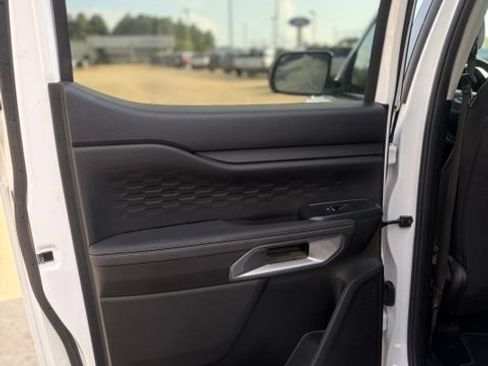 Used 2024 Ford Ranger XLT w/ Trailer Tow Package RWD image 23