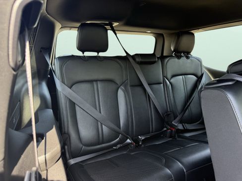 Used 2024 Jeep Wagoneer Series II w/ Flexible Seating Group image 53