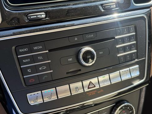 Used 2019 Mercedes-Benz GLE 43 AMG 4MATIC image 12