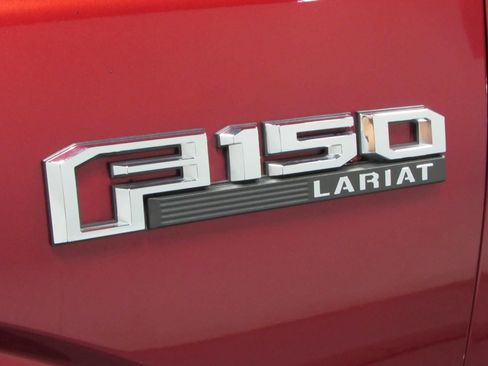 Certified 2019 Ford F150 Lariat w/ Trailer Tow Package AWD/4WD image 33