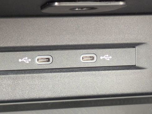 New 2026 Volkswagen Taos SE FWD image 25