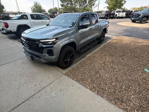 Used 2024 Chevrolet Colorado Z71 w/ Z71 Convenience Package 2 AWD/4WD image 1
