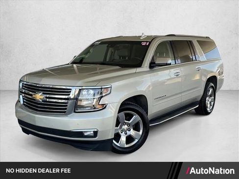 Used 2017 Chevrolet Suburban Premier AWD/4WD image 1