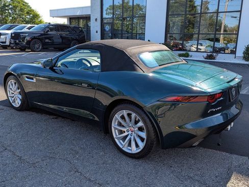 Used 2019 Jaguar F-TYPE Convertible RWD image 10