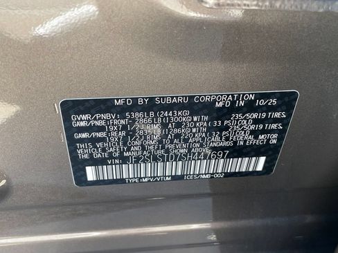 Used 2025 Subaru Forester Touring AWD/4WD image 38