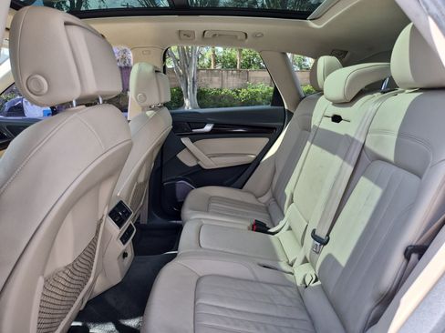 Used 2018 Audi Q5 2.0T Premium Plus w/ Premium Plus Package image 15