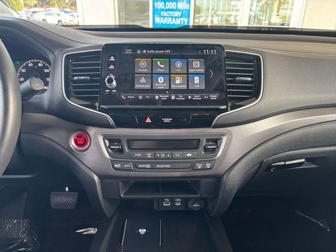 Used 2025 Honda Ridgeline Sport+ image 13