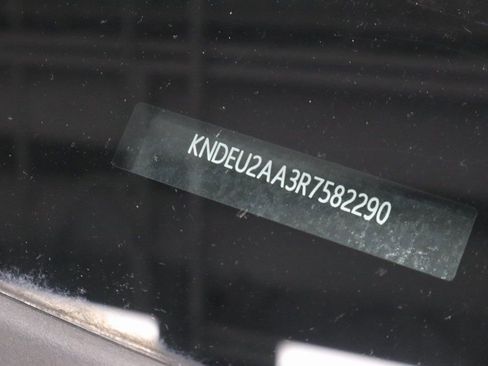 Used 2024 Kia Seltos S image 33