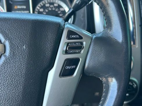 Used 2017 Nissan Titan SL AWD/4WD image 20