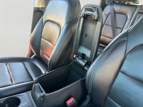 Used 2020 Ford Escape SE Sport image 18