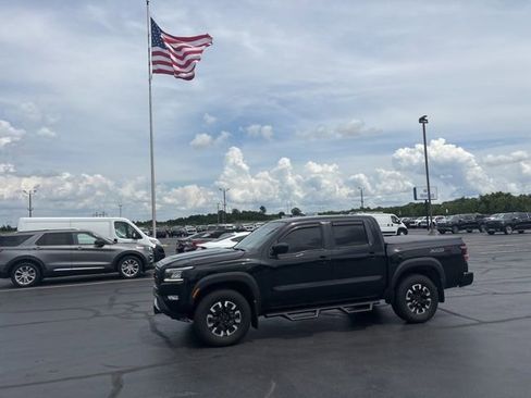 Used 2024 Nissan Frontier PRO-4X w/ Technology Package AWD/4WD image 2