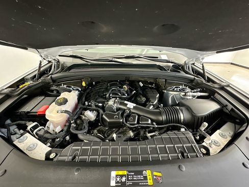 Used 2024 Jeep Grand Cherokee Limited image 35