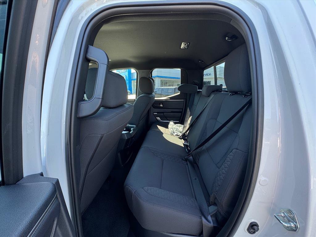 Used 2026 Toyota Tundra SR5 w/ SR5 Convenience Package AWD/4WD image 11