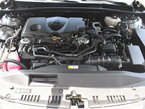 Certified 2025 Toyota Camry SE FWD image 29
