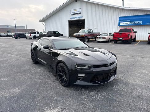 Used 2016 Chevrolet Camaro SS RWD image 7