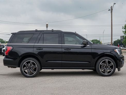 Certified 2021 Ford Expedition Limited RWD image 4