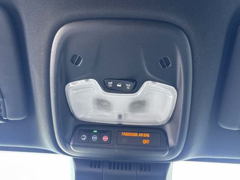 Used 2023 Chevrolet Colorado Trail Boss AWD/4WD image 29
