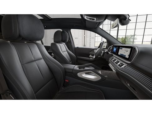 New 2026 Mercedes-Benz GLS 580 4MATIC image 4