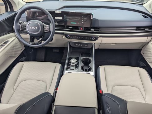 New 2026 Kia Carnival SX Prestige FWD image 12
