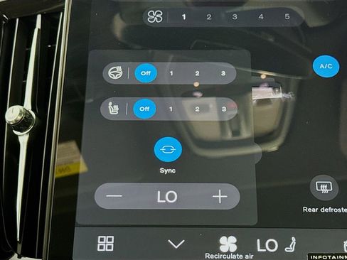 New 2026 Volvo XC90 B6 Plus w/ Protection Package Premier image 20