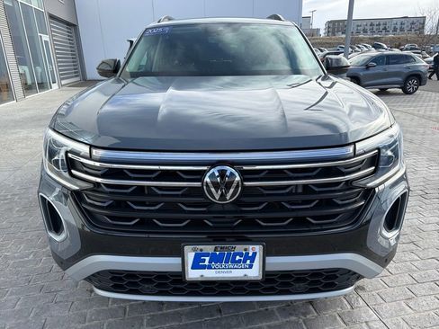 Certified 2025 Volkswagen Atlas Peak Edition SE image 10