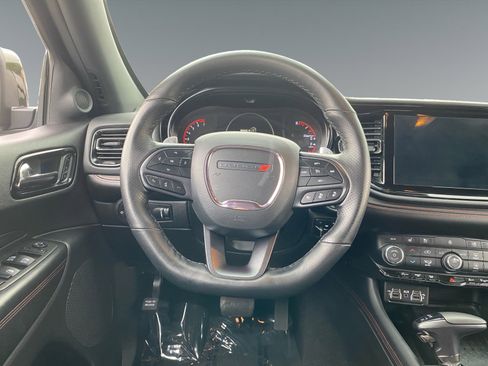 Used 2025 Dodge Durango GT AWD/4WD image 12